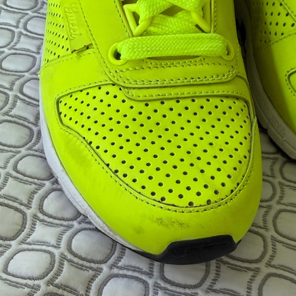 Gucci Bright Neon Yellow Sneakers - Picture 5 of 14